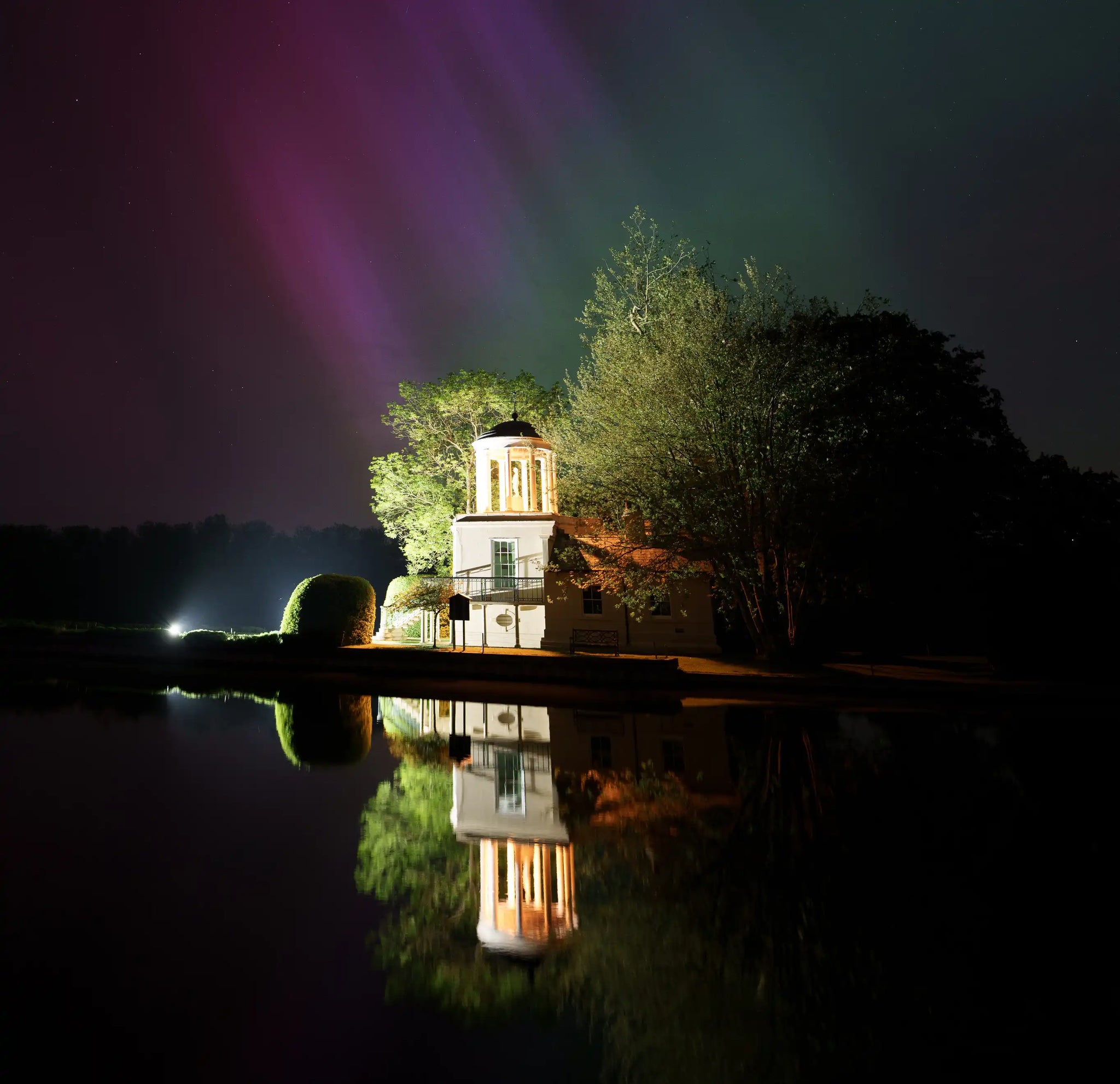 Aurora over Henley-on-Thames - Julian Sansum